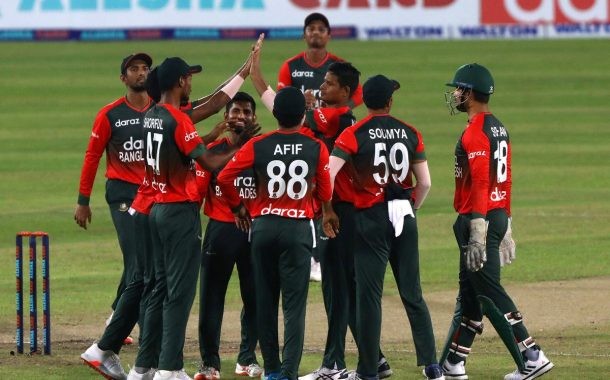 মুস্তাফিজ ভ্যালকিতে অস্ট্রেলিয়ার সাথে বাংলাদেশের প্রথম সিরিজ জয়।