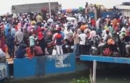দক্ষিণবঙ্গমুখী মানুষের ঢল শিমুলিয়া-কাঁঠালবাড়ি নৌরুটে
