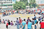 কোভিড চিকিৎসার মাঝেই হাসপাতাল ছাড়ায় সমালোচনার মুখে ট্রাম্প