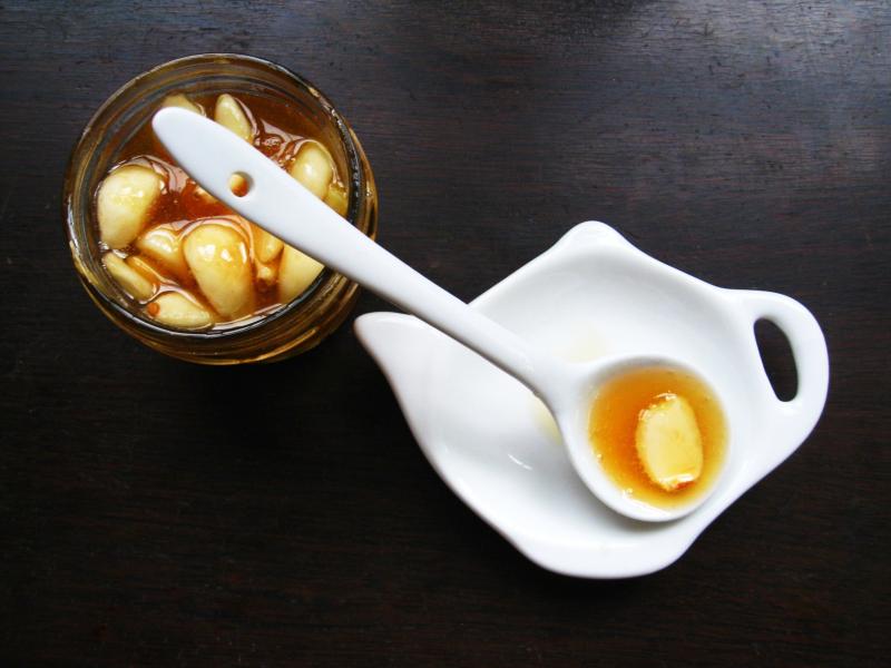 রসুন ও মধুর উপকারিতা