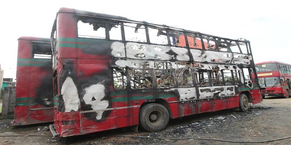 আগুনে পুড়ল বিআরটিসির ৫ দোতলা বাস