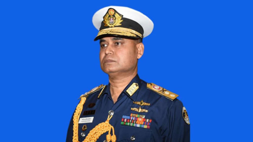 নৌবাহিনীর প্রধান হিসেবে নিয়োগ পেয়েছেন আওরঙ্গজেব চৌধুরী