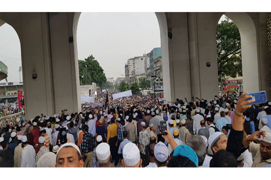 বায়তুল মোকাররমে এরশাদের তৃতীয় জানাজা আদায়