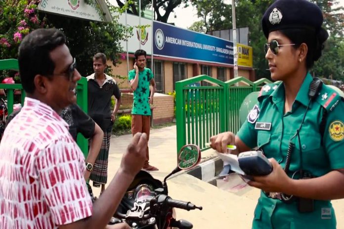 ট্রাফিক মামলার জরিমানা এখন থেকে ঘটনাস্থলেই পরিশোধ করা যাবে