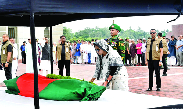 অধ্যাপক মোজাফফরের দাফন সম্পন্ন
