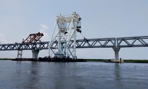 আজ বসছে পদ্মা সেতুর ৩৫তম স্প্যান