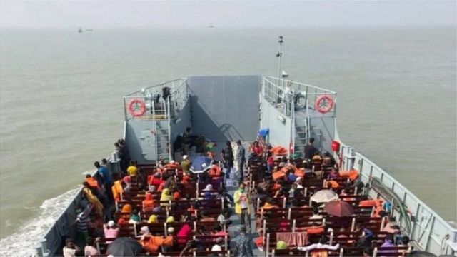 ভাসানচরে রোহিঙ্গা স্থানান্তরের তৃতীয় দফার দ্বিতীয় দিন আজ