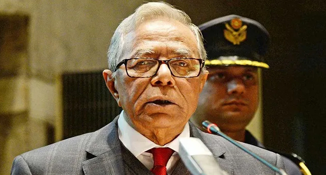 রাষ্ট্রপতি আবদুল হামিদ আগামীকাল সকালে লন্ডন ও জার্মানির উদ্দেশে যাত্রা করবেন।