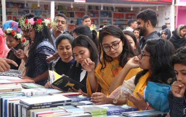 মাসব্যাপী চলা প্রাণের বইমেলা শেষ হচ্ছে আজ