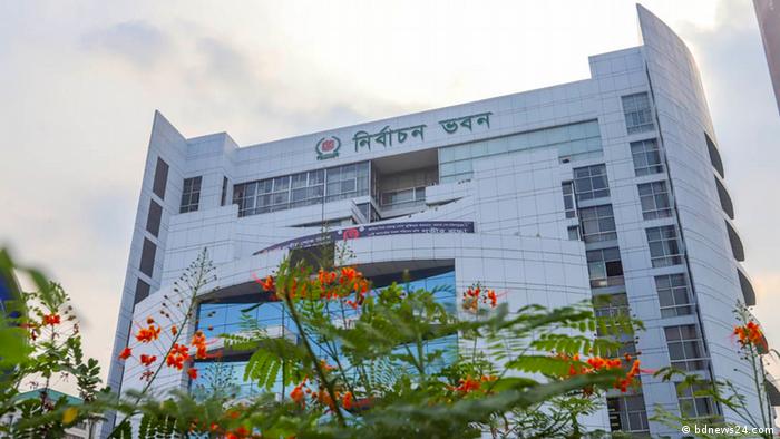 বাড়ি বাড়ি গিয়ে ১৪০ উপজেলায় শুরু ভোটার তালিকা হালনাগাদ