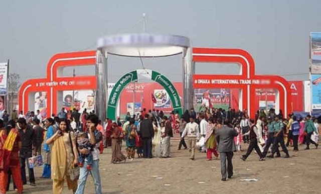 বাণিজ্য মেলার আয়োজন করা এখন কঠিন, খরচও বাড়ল