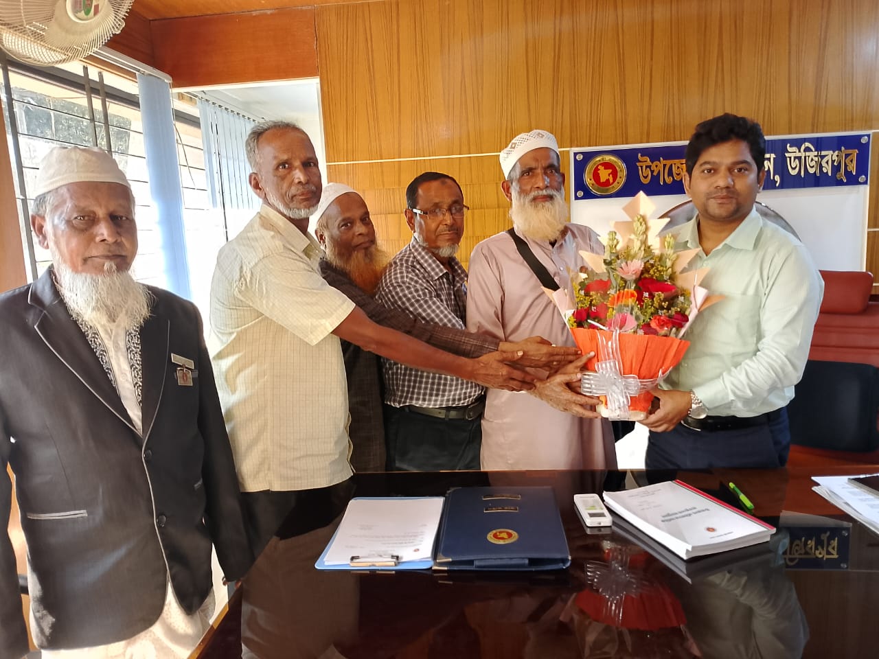উজিরপুর উপজেলা মুক্তিযোদ্ধা কল্যাণ সমিতির নতুন কমিটি গঠন ও ইউএনও মহোদয়ের সঙ্গে সৌজন্য সাক্ষাৎ